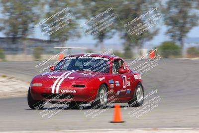 media/May-01-2022-CalClub SCCA (Sun) [[03a481c204]]/Group 5/Qualifying (I5)/